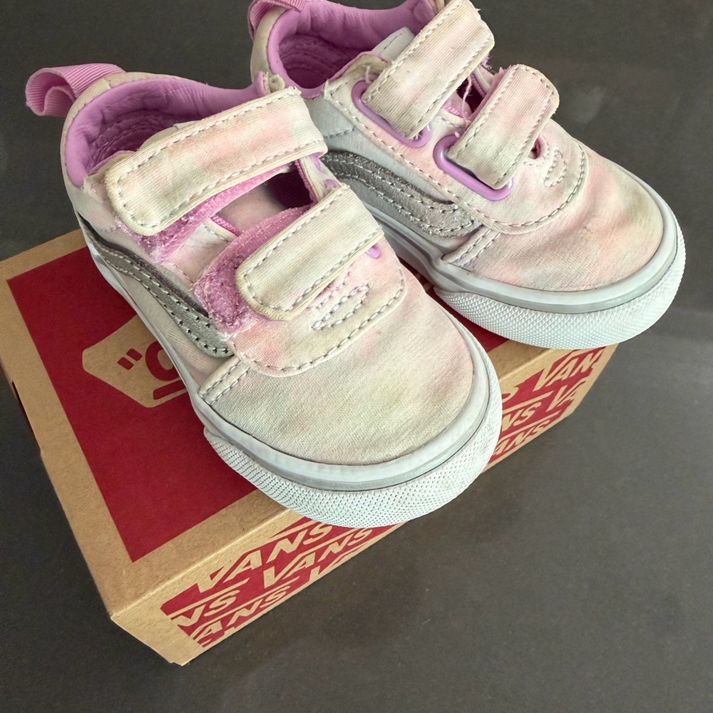 Vans Kids Sneakers in Pink and White
